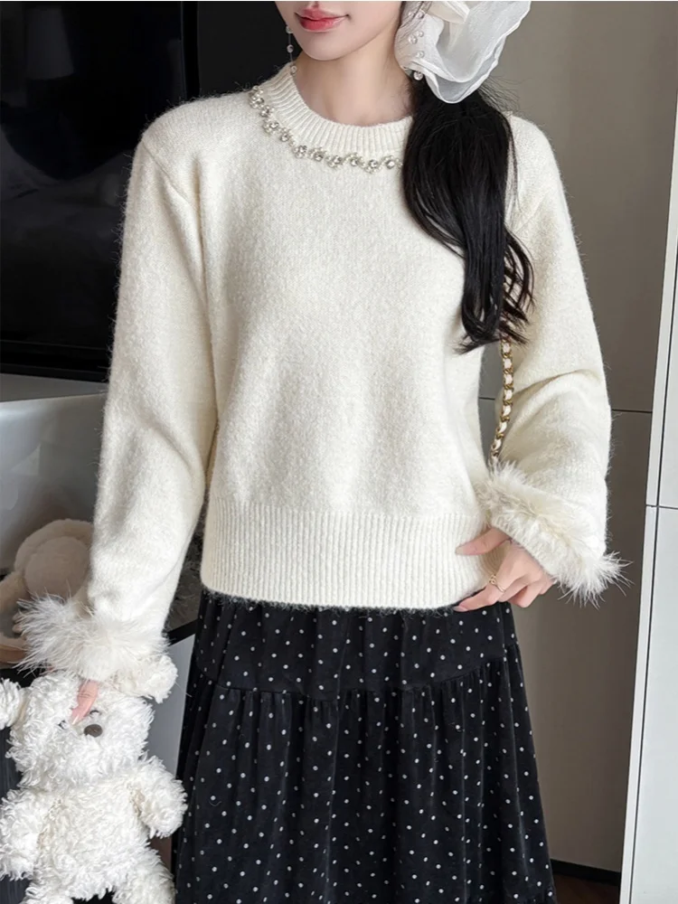 

New Fashion Design Luxury Bead O-Neck Knitted Sweater For Women Autumn Winter High-End Fur Hairy Cuffs Pullover Sweater Top