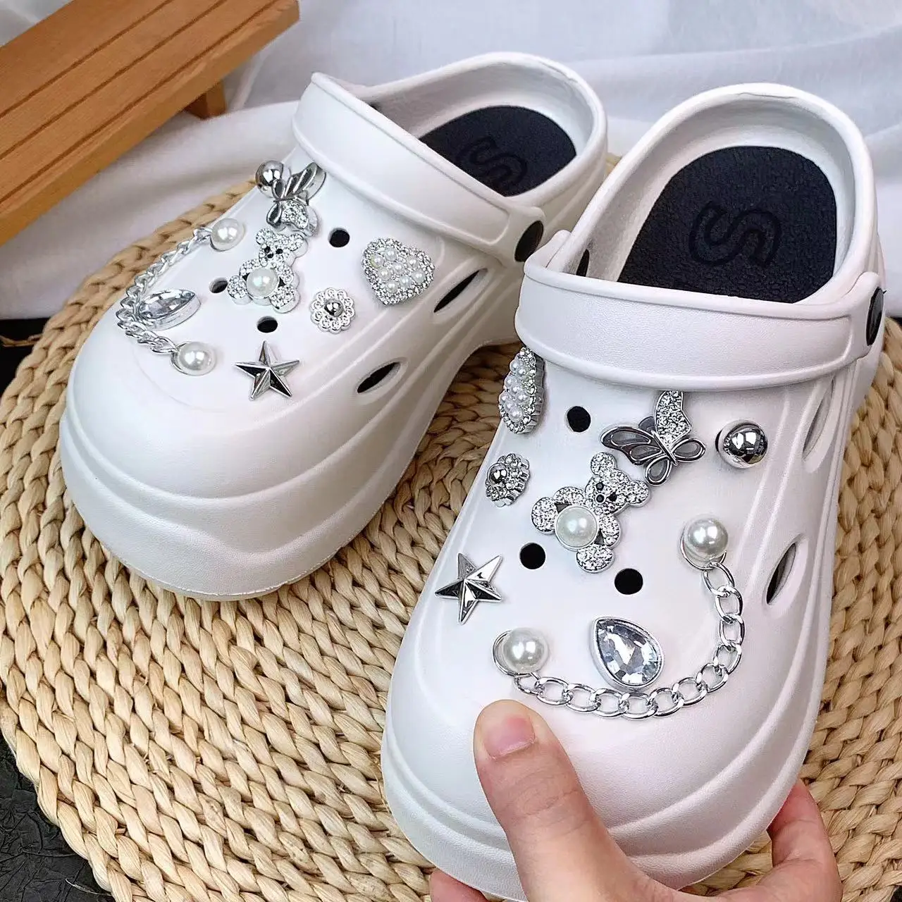 European and American Best-Selling Shoe Accessories 16/18Pcs Silver Bear Silver Butterfly Set and Other Exquisite Shoe Decorative Accessories, Jewelry for Gifts