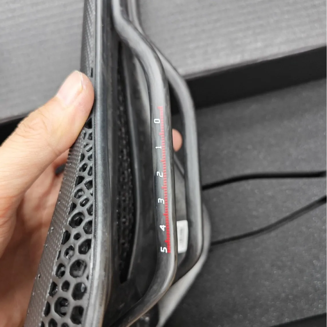 3D play, seat cushion, large sofa, road seat cushion, hollow seat cushion, marble carbon bottom