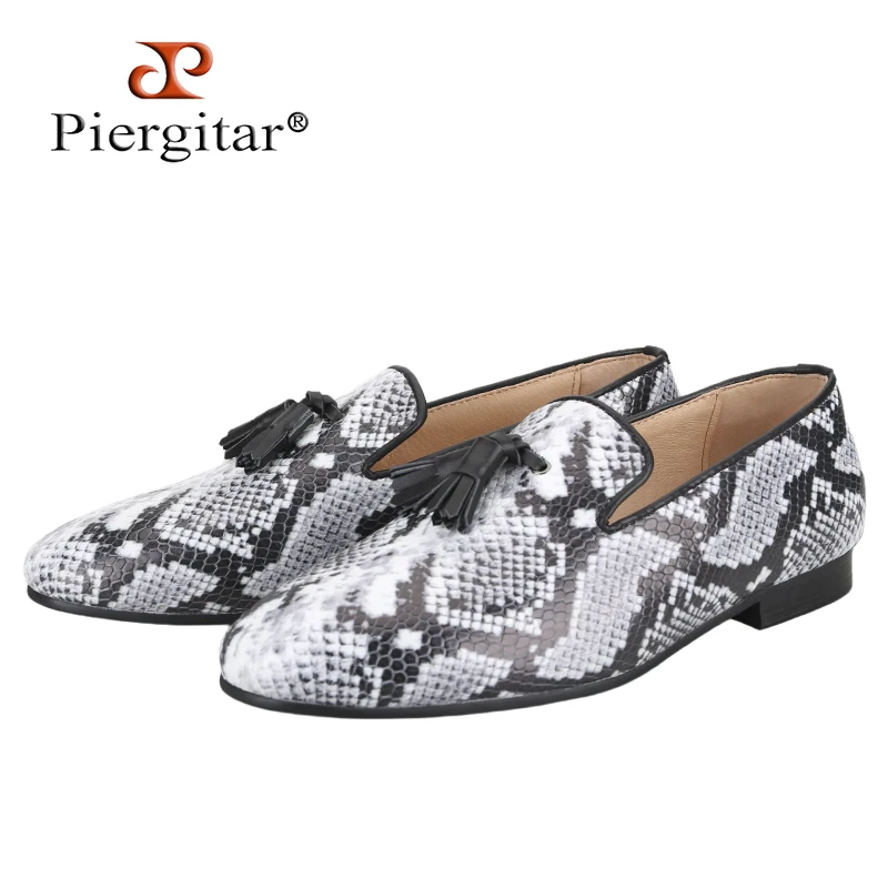 Piergitar New Style Gray Snake Embossed Leather Men's Loafers Handmade Tassel Design Moccasin Plus Size Male Smoking Slippers