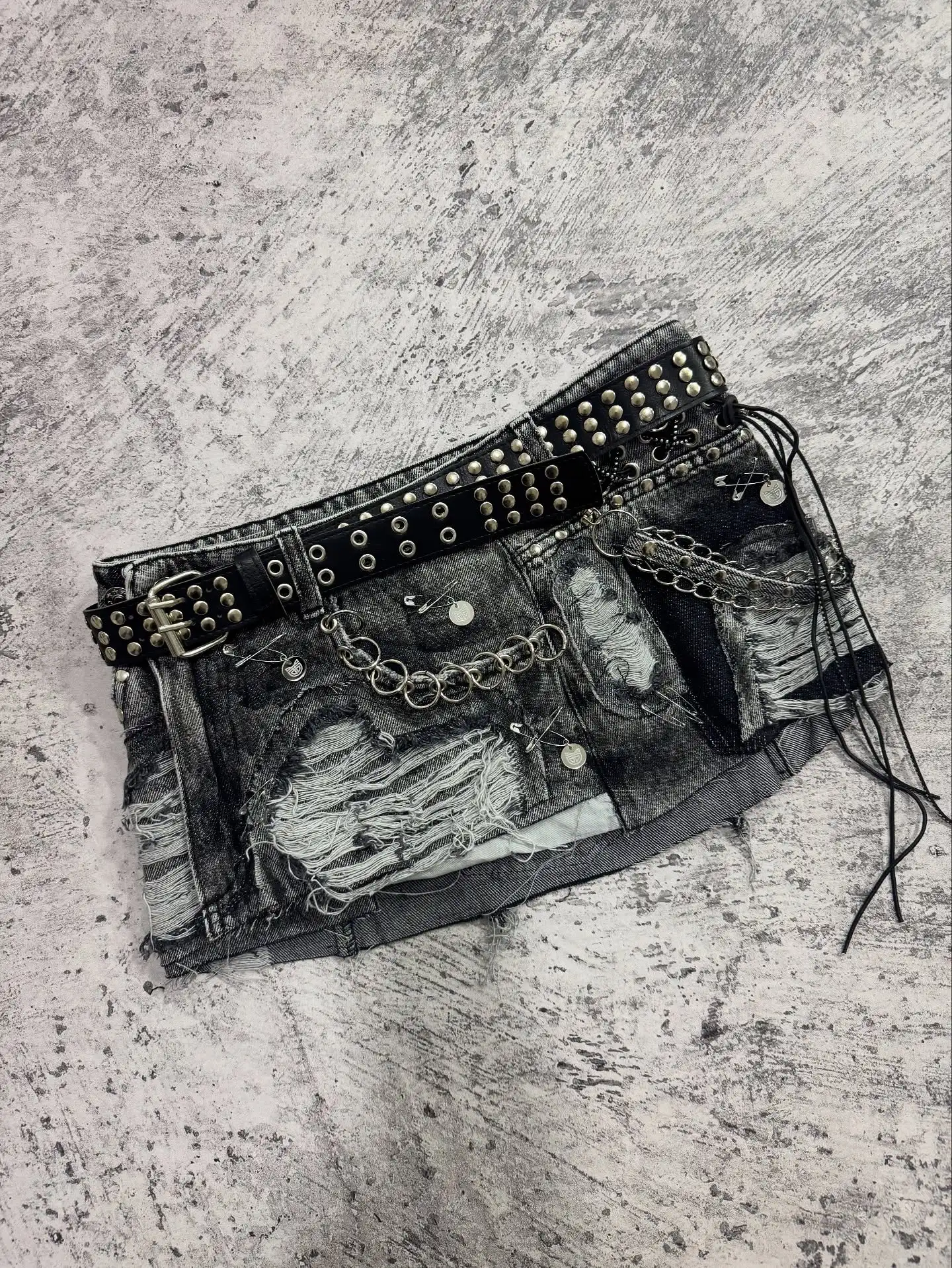 

Винтажная джинсовая юбка в стиле ретро Y2K, короткая модная женская одежда в стиле сердца, сексуальные мешковатые шорты с высокой талией и пояс с шипами