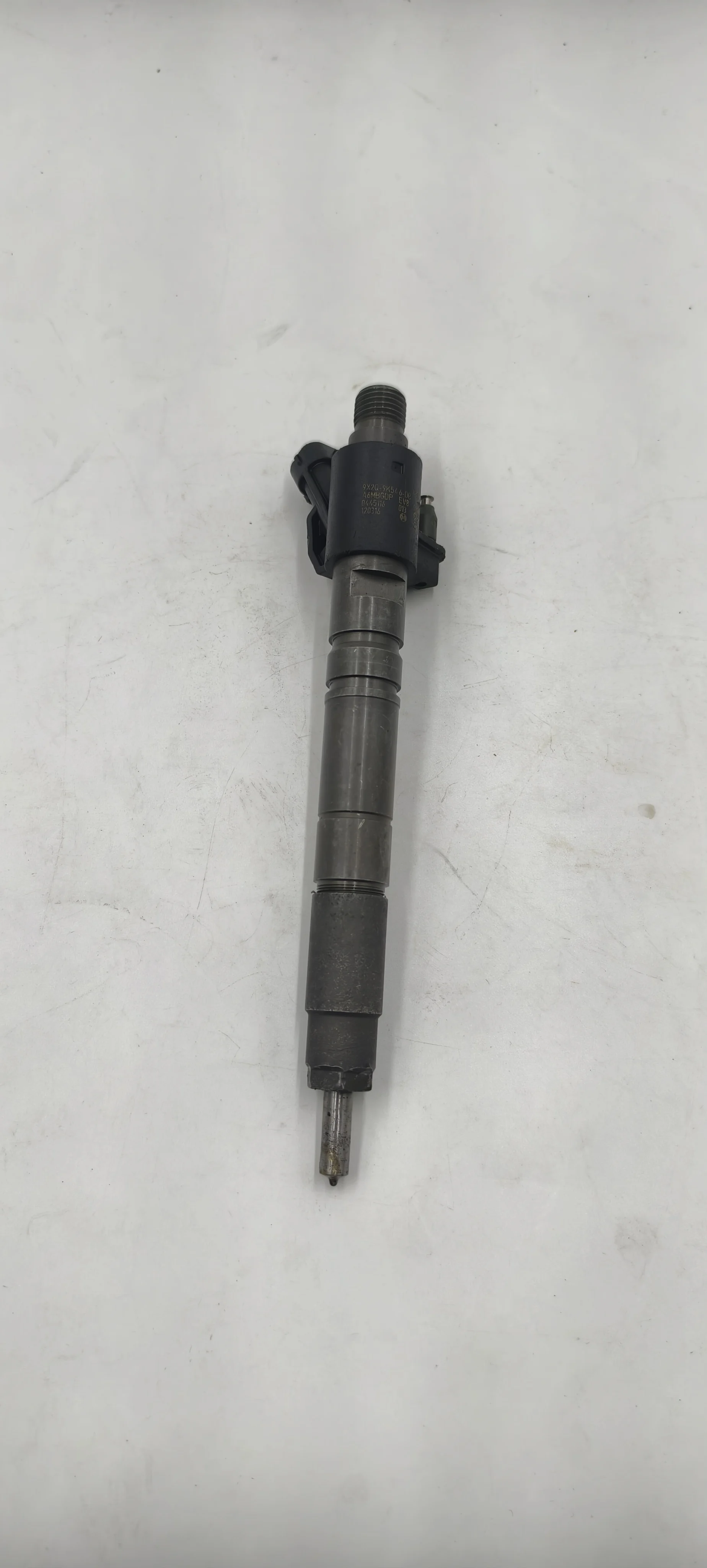 Used fuel injector 0445116013 9X2Q-9K546-DB 9X2Q-9K546DA