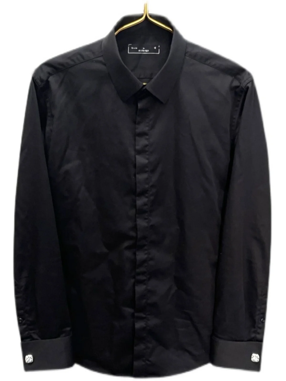 

High-End Men's Long Sve irt with Diamond Button Cuff Slim Fit Busin Bla irt Faionable Urban Sle Polyester Cotton