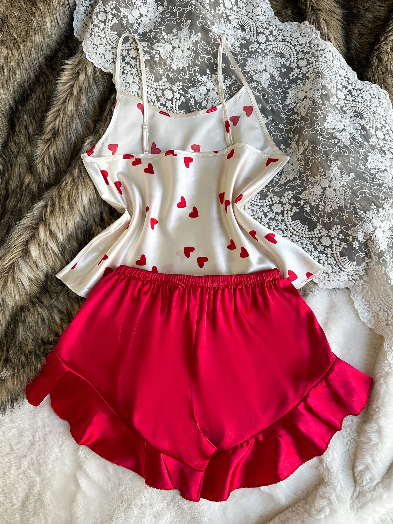 Summer New Women's Pajama Set Printed Top with Soild Shorts Comfortable 2 Piece Sleepwear Set for Relaxation and Daily Wear image 2