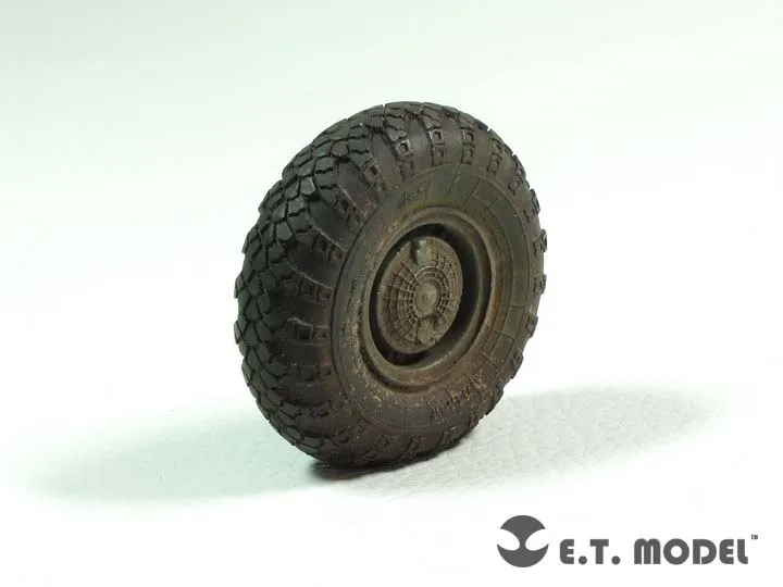 ET Model ER35-057 Russian BTR-80 APC Weighted Road Wheels(Wide) For TRUMPETER Kit