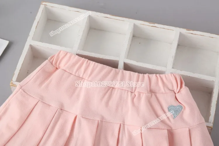 Niedliches Katseyed-Print-T-Shirt und Rock 2-teiliges Set Kawaii Weißes Kurzarm-T-Shirt Plissierter Rock Sommer Mädchenkleidung Lässiges Überraschungsgeschenk – Detail 3