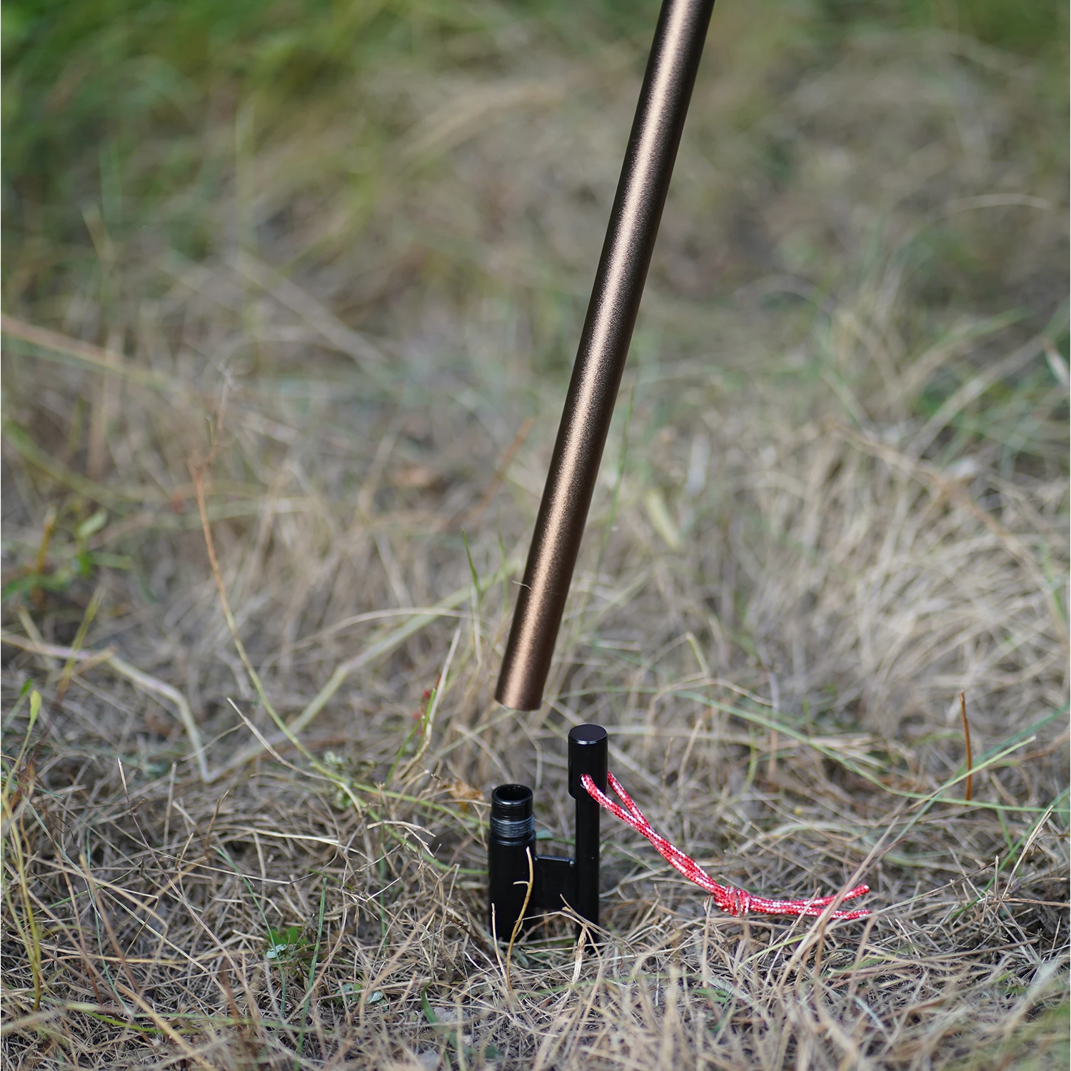 Aluminum alloy folding tent lamp stand with telescopic pole and double hooks for camping. Comes with a storage bag view 6