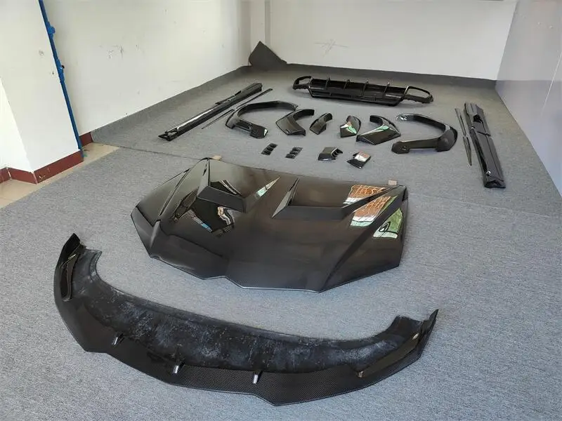 Suitable for Urus 1016 Style All Carbon Fiber Front Bumper Lip Hood Rear Diffuser Wide Wheel Arch Body Kit