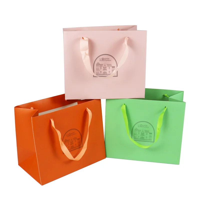 100 Uds tamaño 40x30x10cm venta al por mayor personalizada bolsas y cajas de papel grandes de lujo para ropa joyería embalaje bolsa de papel de compras con l
