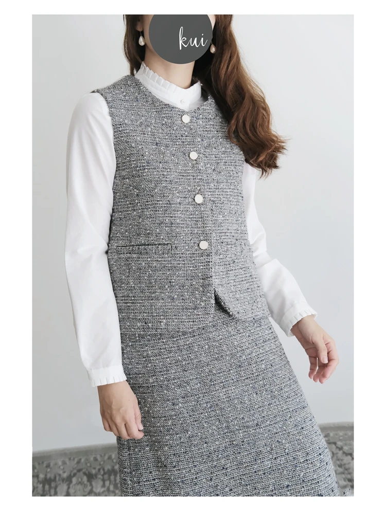 

Warm Wool Cotton Blend Vest Bright Little Color Ball Knitted Vest Winter Commute Sle round Ne Single Button Closure
