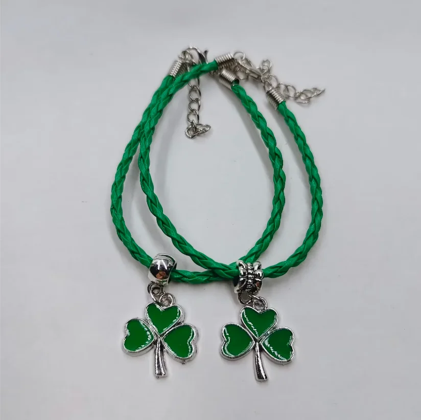 1pcs/bag St. Patrick Day Bracelet Shamrock Clover Leather Cord Weaving Adjustable Size Bangle Women Men Gift