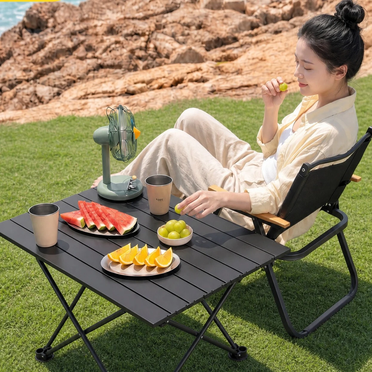 Roll Top Foldable Camping Table Portable Outdoor Desk Picnic Cook Equipment Multi Purpose Foldable Table For Travel Backyard