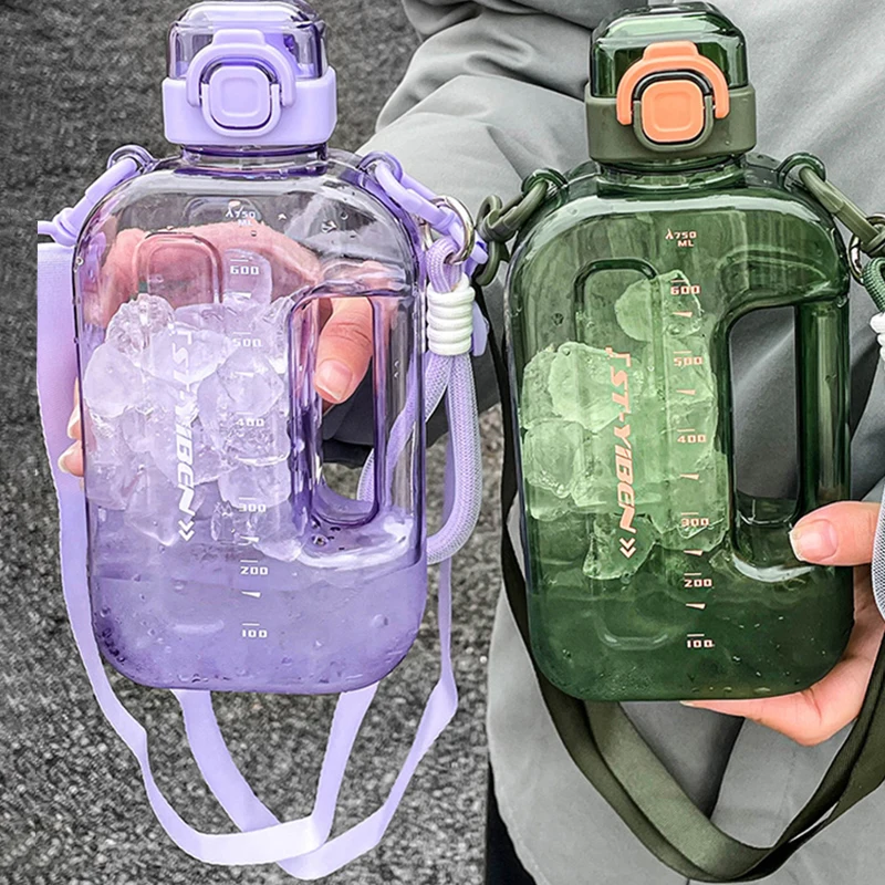 750ml Flat Square Sports Water Bottle Transparent Travel Cup Kettle Portable Drinking Bottle With Adjustable Strap For Outdoor