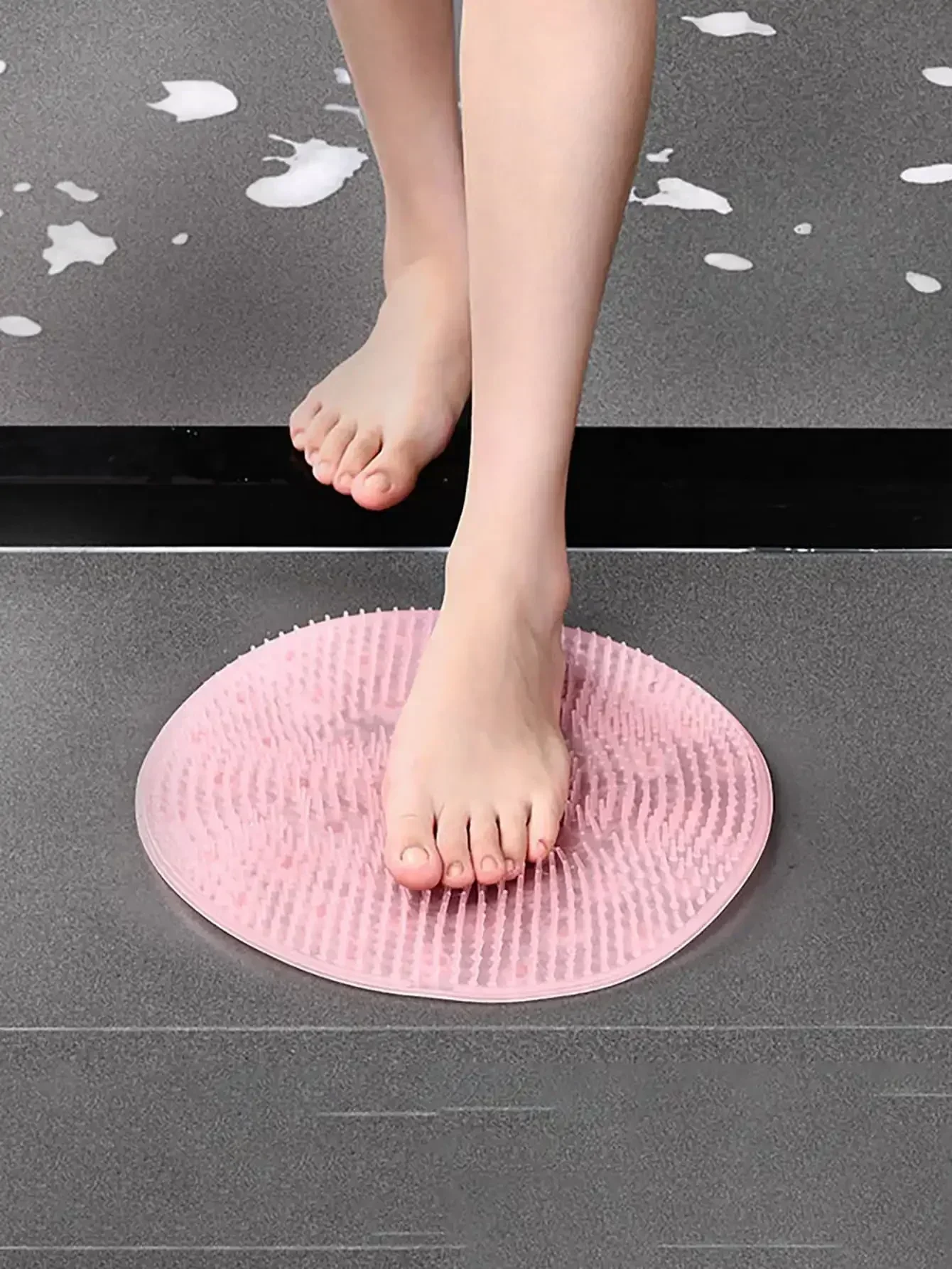 

1 шт.-Легендарные люди мыть их ноги, скрабуют спины, массажные подушечки, щетки для ног, присоски для ванной комнаты и противоскользящие подушечки.