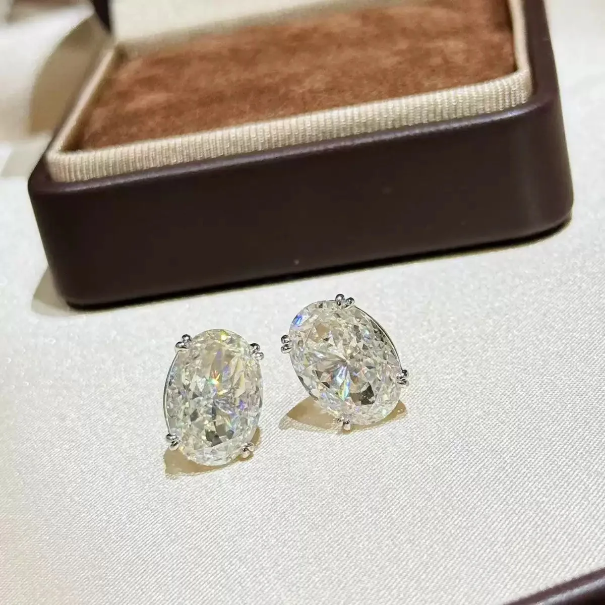 

Top quality classic new product 2025 brand S925 personalized simple egg shaped shiny jewelry women's design earrings party
