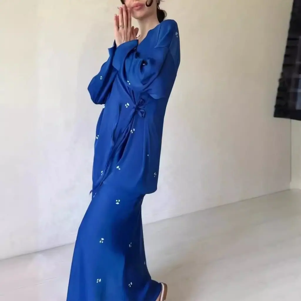 

New Women's Printed round Neck Long Sleeve Dress Fashion Waist Draping Satin Suit European And American Style