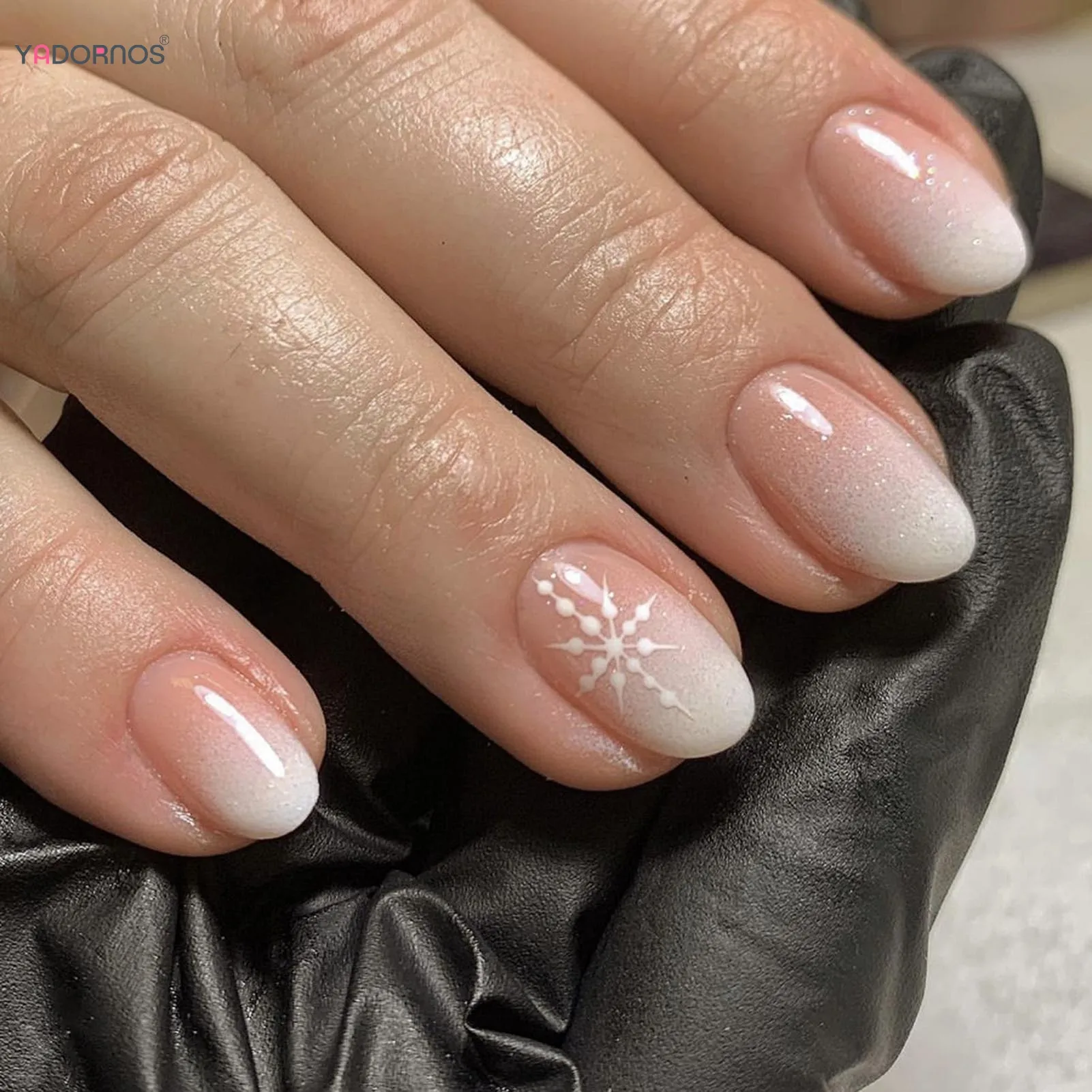 Uñas postizas blancas y rosas degradadas, uñas postizas de estilo francés con estampado de copos de nieve para mujeres y niñas, dijes para fiesta de Navidad