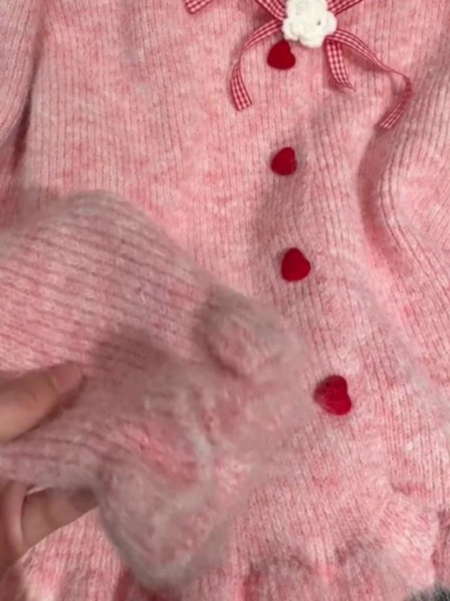 الكورية نمط القوس الوردي سترة أنيقة القلب زر سترة محبوك سترة المرأة الحلو الخيط Selvedge بأكمام طويلة