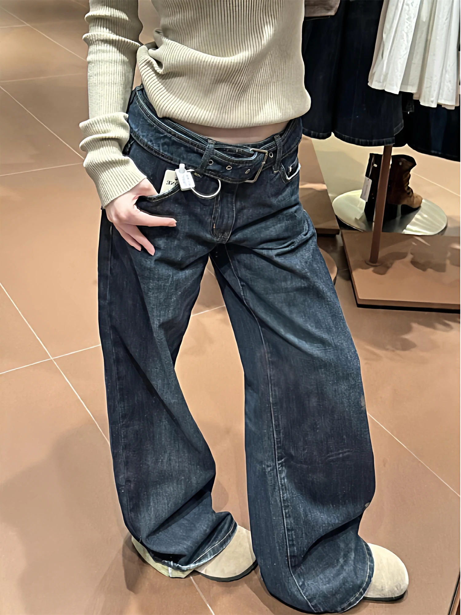 بنطلون جينز نسائي Y2K عتيق مغسول داكن كبير الحجم فضفاض عالي الخصر وواسع الساق من قماش الدنيم ملابس خروج غير رسمية على الموضة