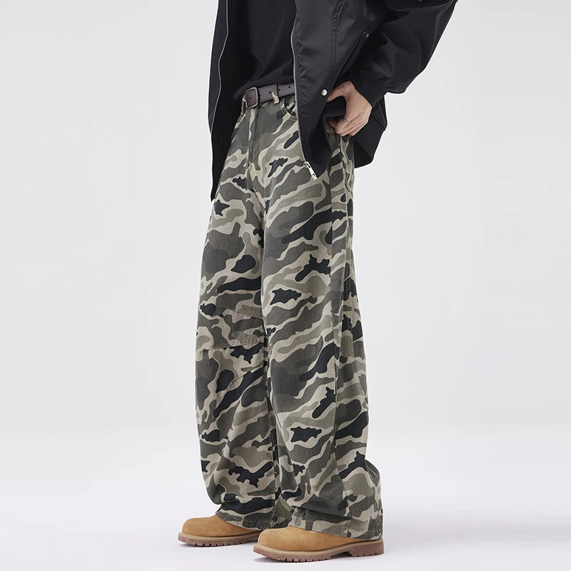 Vintage Camouflage Cargo Pants for Men, Hip Hop High Street Style, Loose Wide Leg Curved Cut Work Pants with Multi Pockets