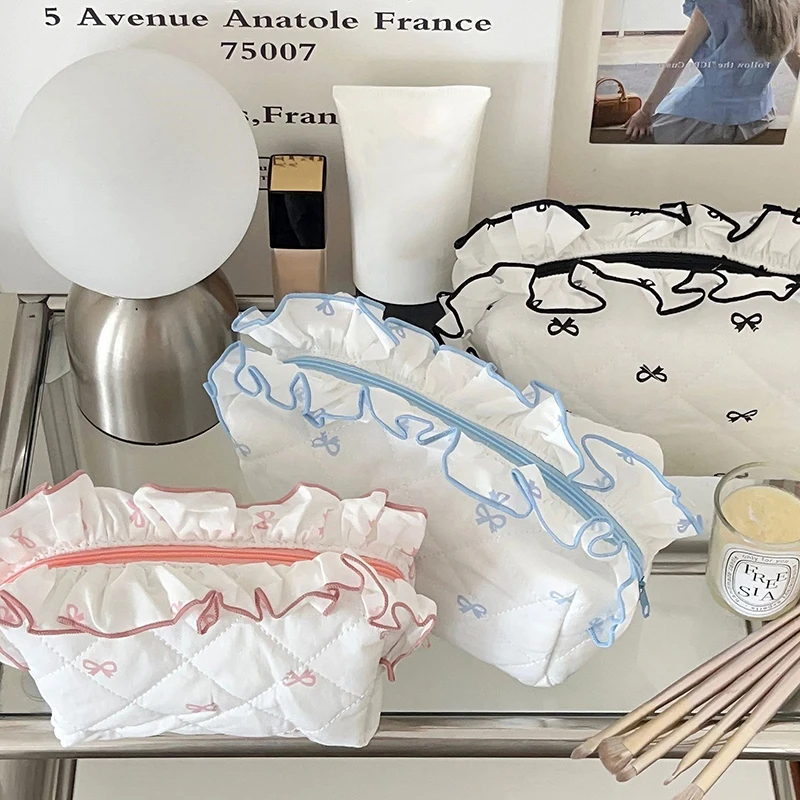 Sac à cosmétiques matelassé à fermeture éclair pour femmes, sacs de rangement de voyage, pochette de maquillage pour dames, design doux, sacs à main simples pour femmes