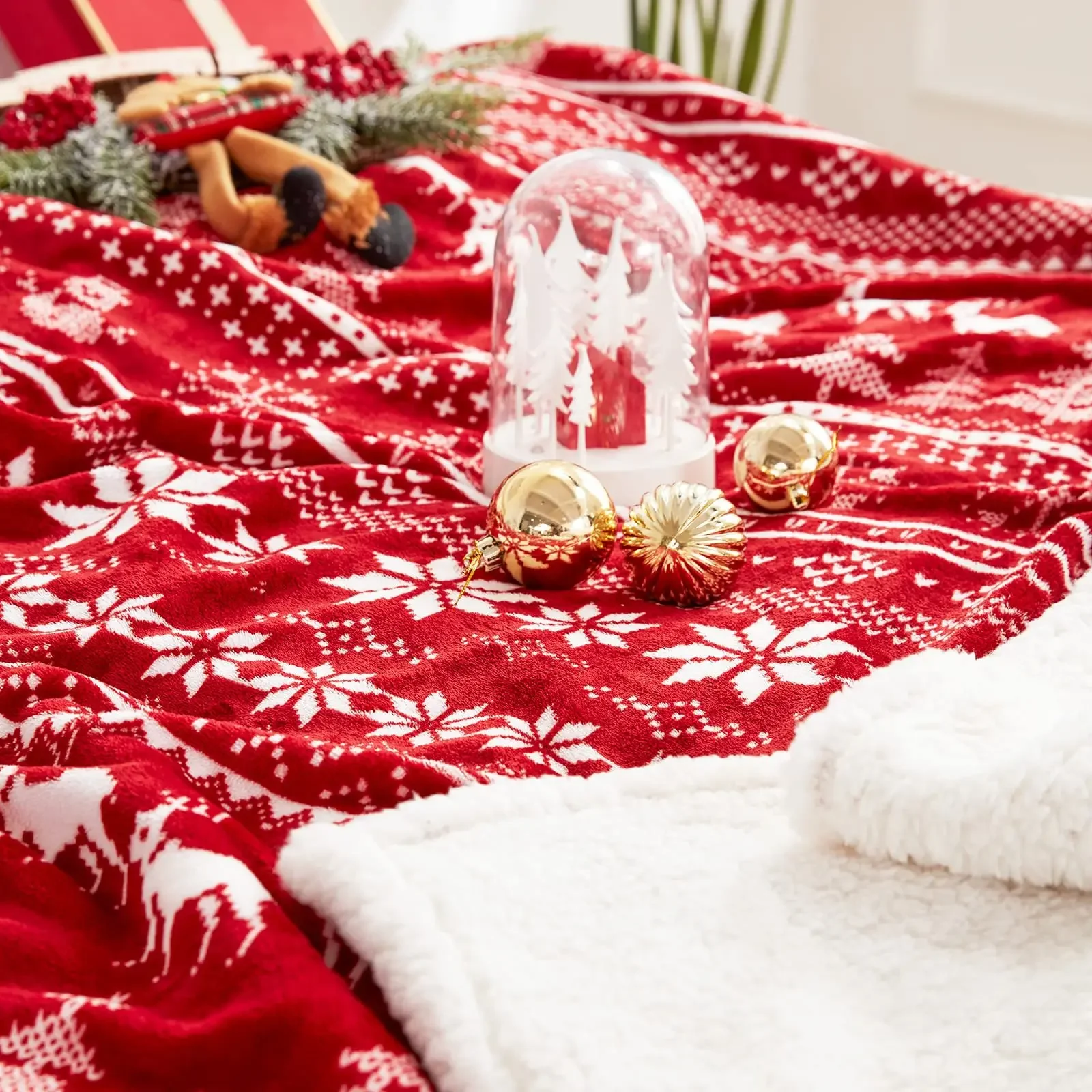 Christmas Reindeer Throw Blanket Double Layer Thicken Fluffy Soft,Warm,Fleece Flannel Santa Claus Snowman Blanket Home Gift