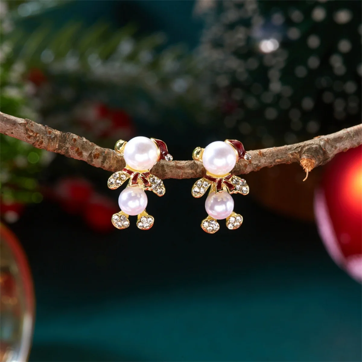 Weihnachten Kleine Bär Ohrringe Tragen Weihnachten Hut Strass Imitation Perle Schneemann Stud Ohrring Für Frauen Männer Schmuck Party Geschenk