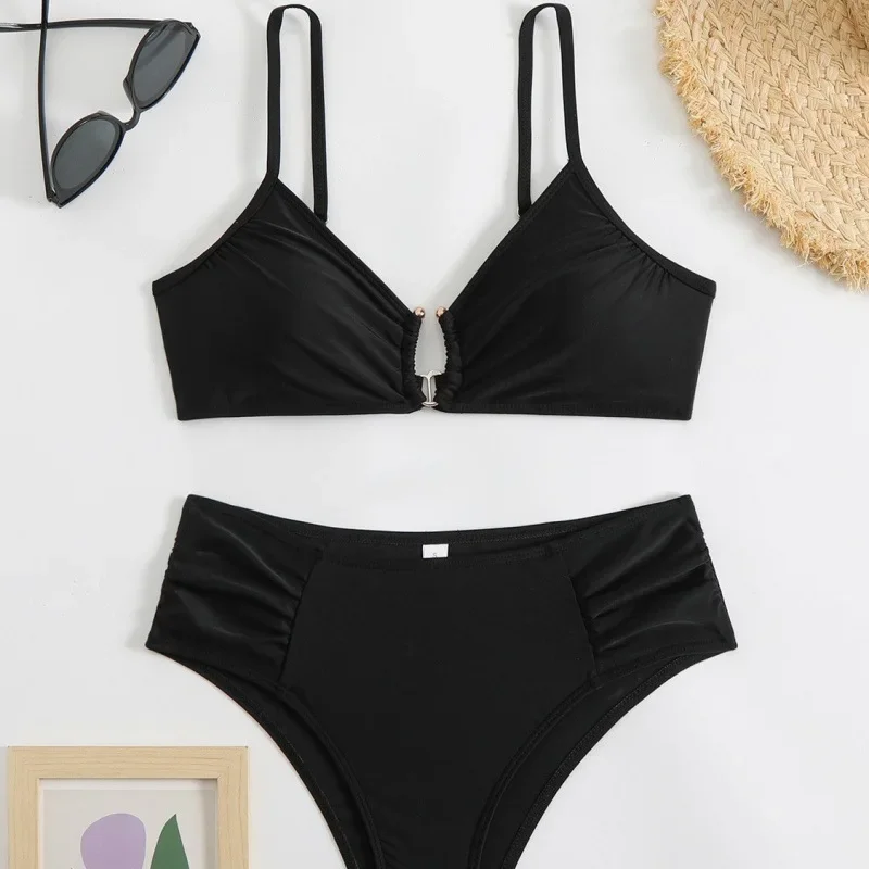 섹시한 퓨어 컬러 트라이앵글 비키니 수영복 여성 2025 신상 크로스보더 수영복 우아하고 세련된 여성 수영복