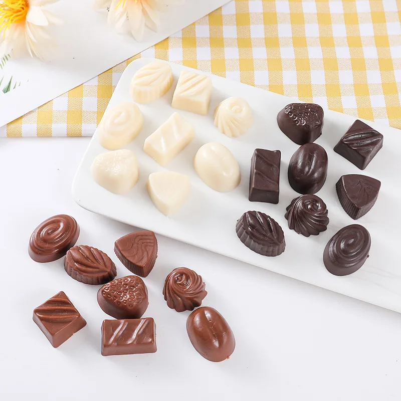 Simulierte reine schwarze Schokolade, Haselnuss, Weiß, Braun, Rumgeschmack, Dessertladen, Bäckerei, Café-Display, gefälschte Lebensmittel 8 Stück/Set – Detail 1