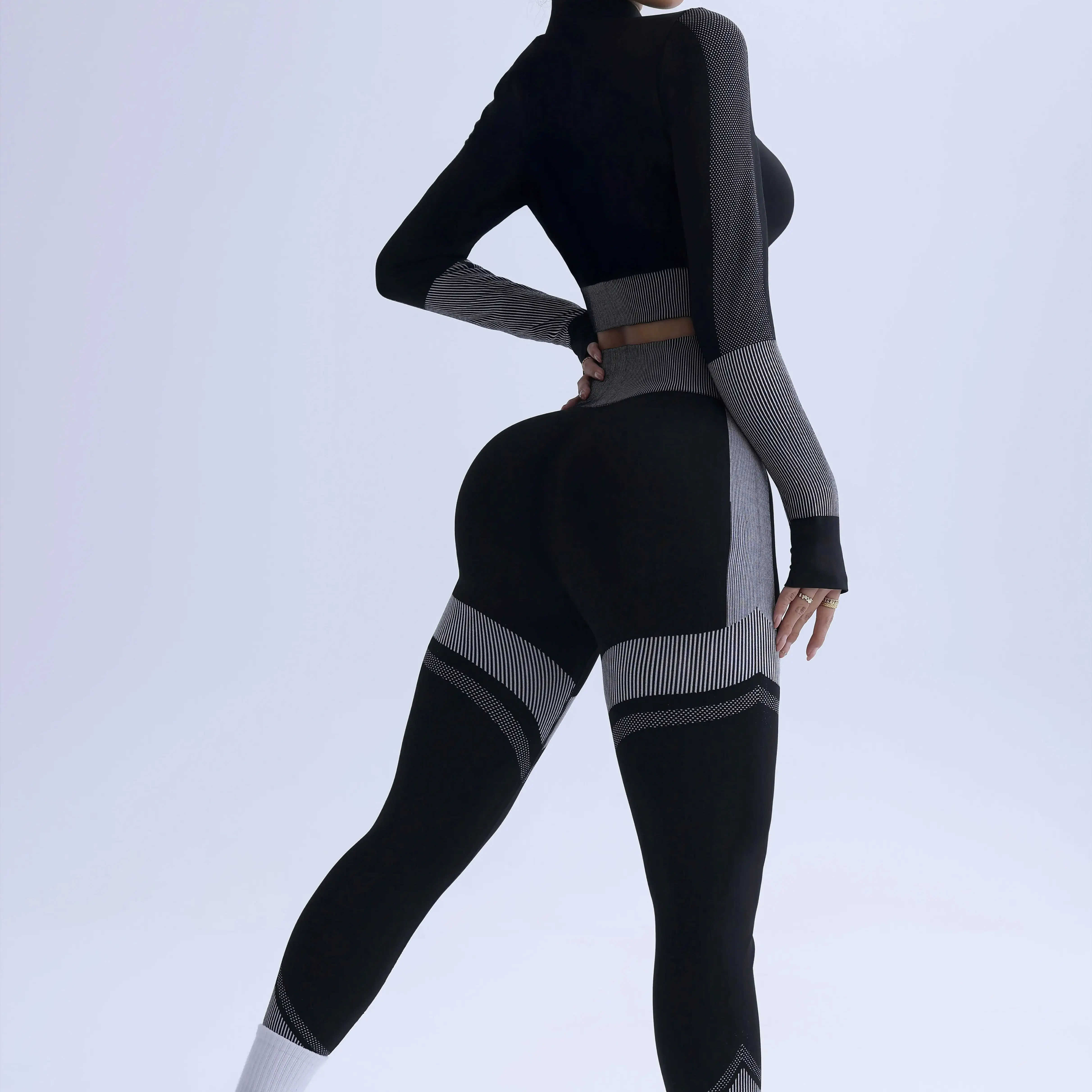 

Zipper Women Yoga Long Sleeved Outdoor Running Fitness Wear T-shirt Long sleeved Yoga Shirt Gym Push Up Workout Top XP32