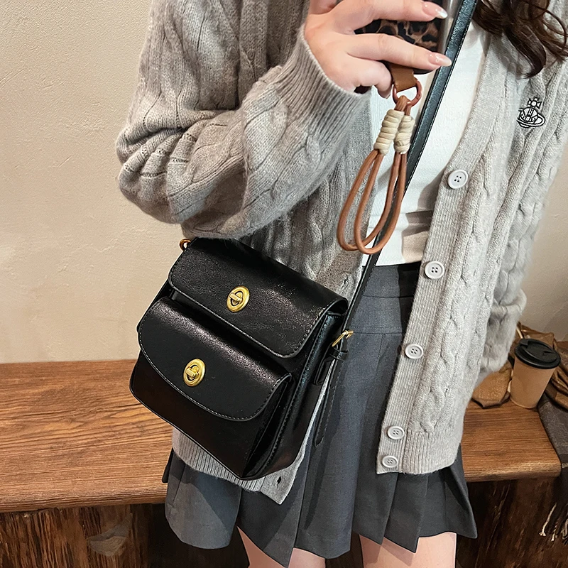 MOODS Vintage Fashion Cross Body Bags For Women Waxed PU Leather Shoulder Bag With Pendant Decor Versatile Commute Messenger Bag