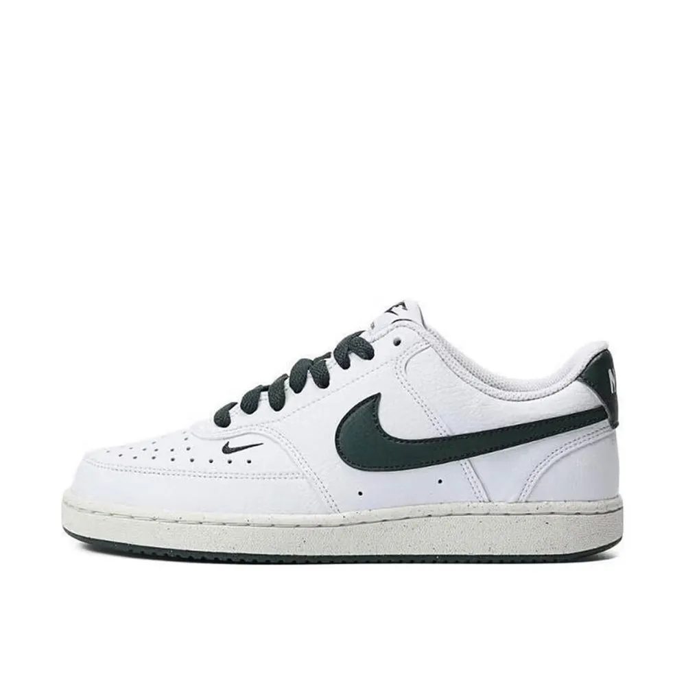 

Nike Women's COURT VISION Skate Shoe FV9952-101