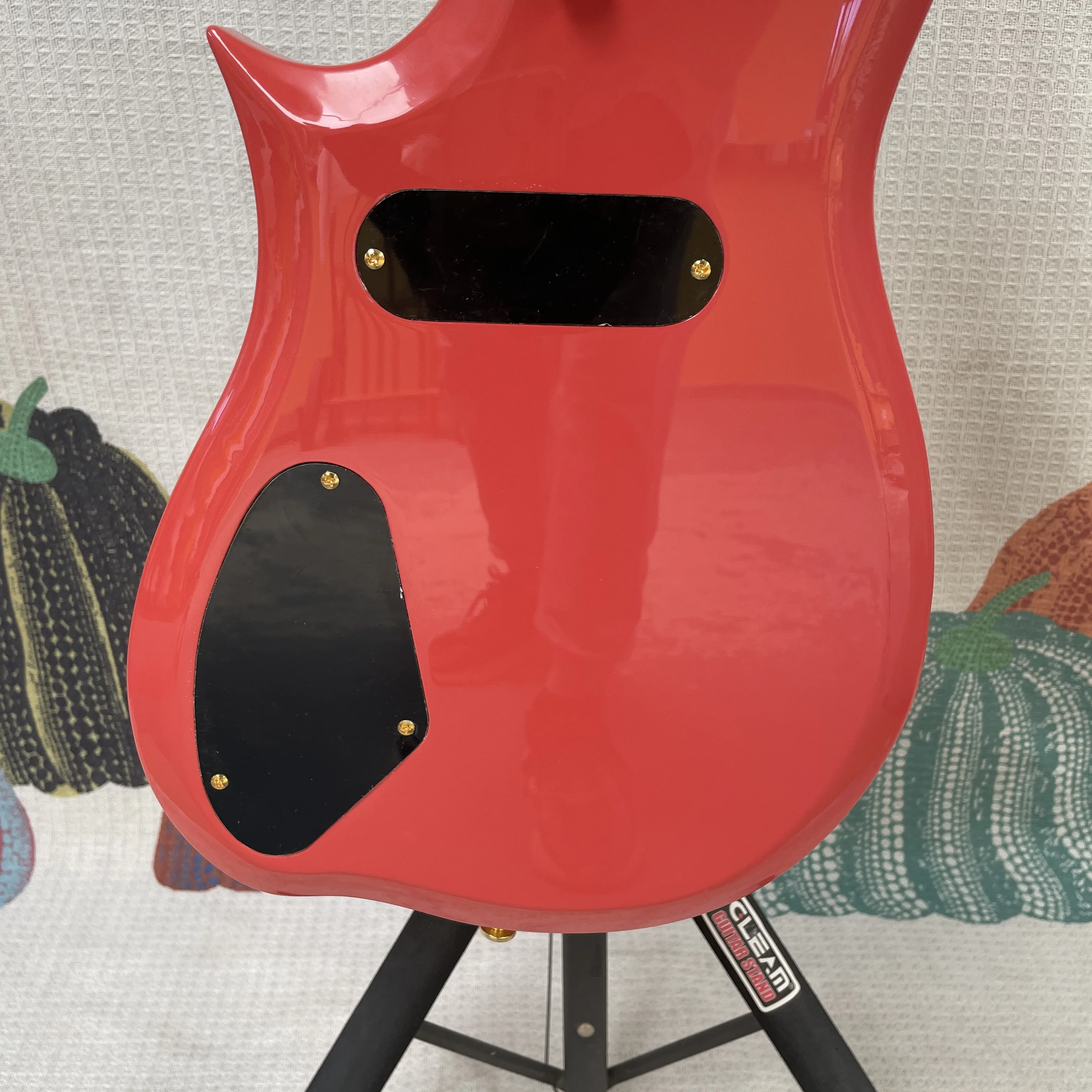 New 6-string electric guitar with high-gloss red finish and maple fingerboard guitars, ideal for stage performances guitarra view 6