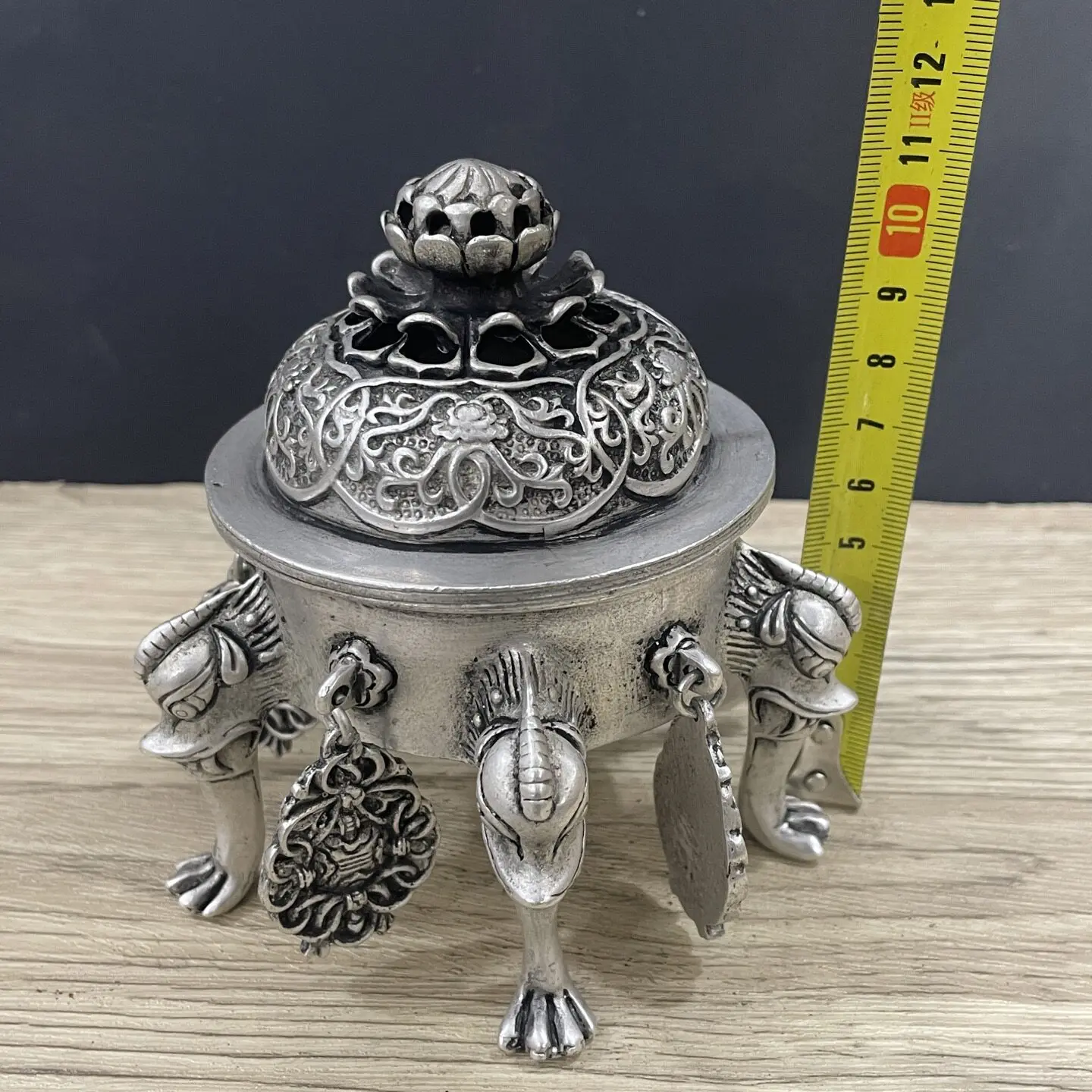 Vintage Old Collection Green Lotus Emperor Xuande Censer Qiaosheng Furnace Incense Burner for Home Meditation