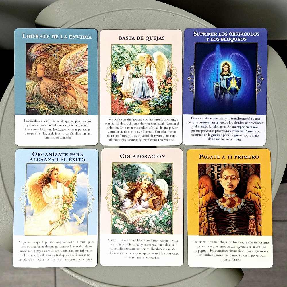Angeli dell'abbondanza Oracle Deck 44 pezzi Oracle card 10.4*7.3cm edizione spagnola