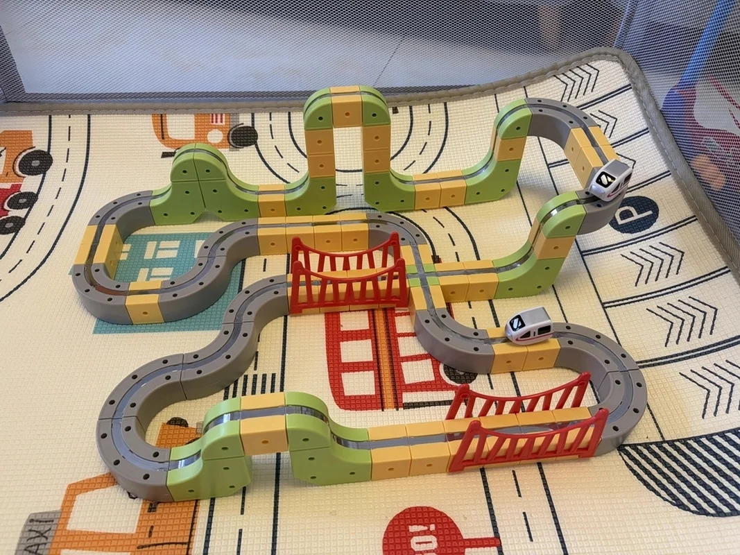 Kids Electric Magnetic Track Train Toy - DIY Building Blocks Magnetic Assembly Rail Set Educational Birthday Gift for Boys Girls