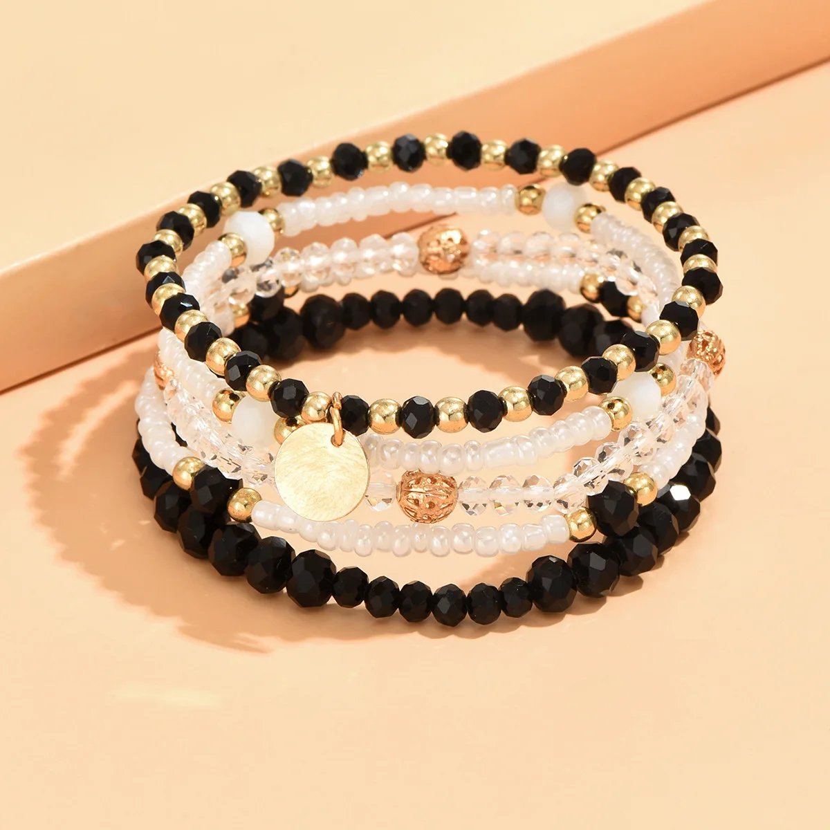 5-teiliges Set aus böhmischem Armband mit Perlen für Damen, glitzerndes Charm-Armband mit elastischen Perlen, Armreif, handgefertigter Schmuck im Boho-Stil. – Detail 4