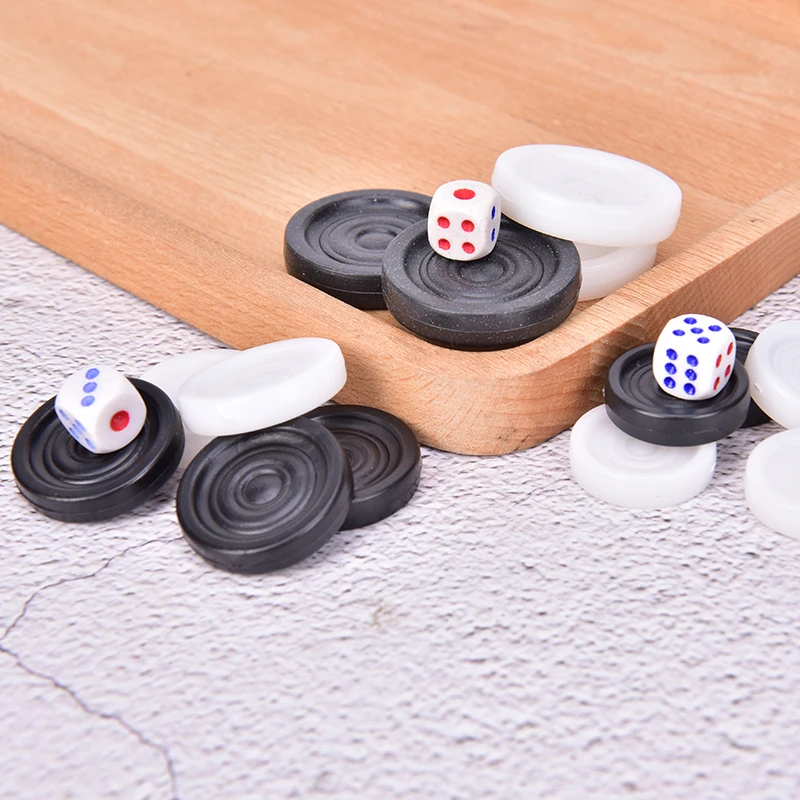 Piezas de ajedrez de plástico para adultos y niños, accesorios de juego de mesa de fiesta en casa, Backgammon, blanco y negro, 2 dados, 30 piezas