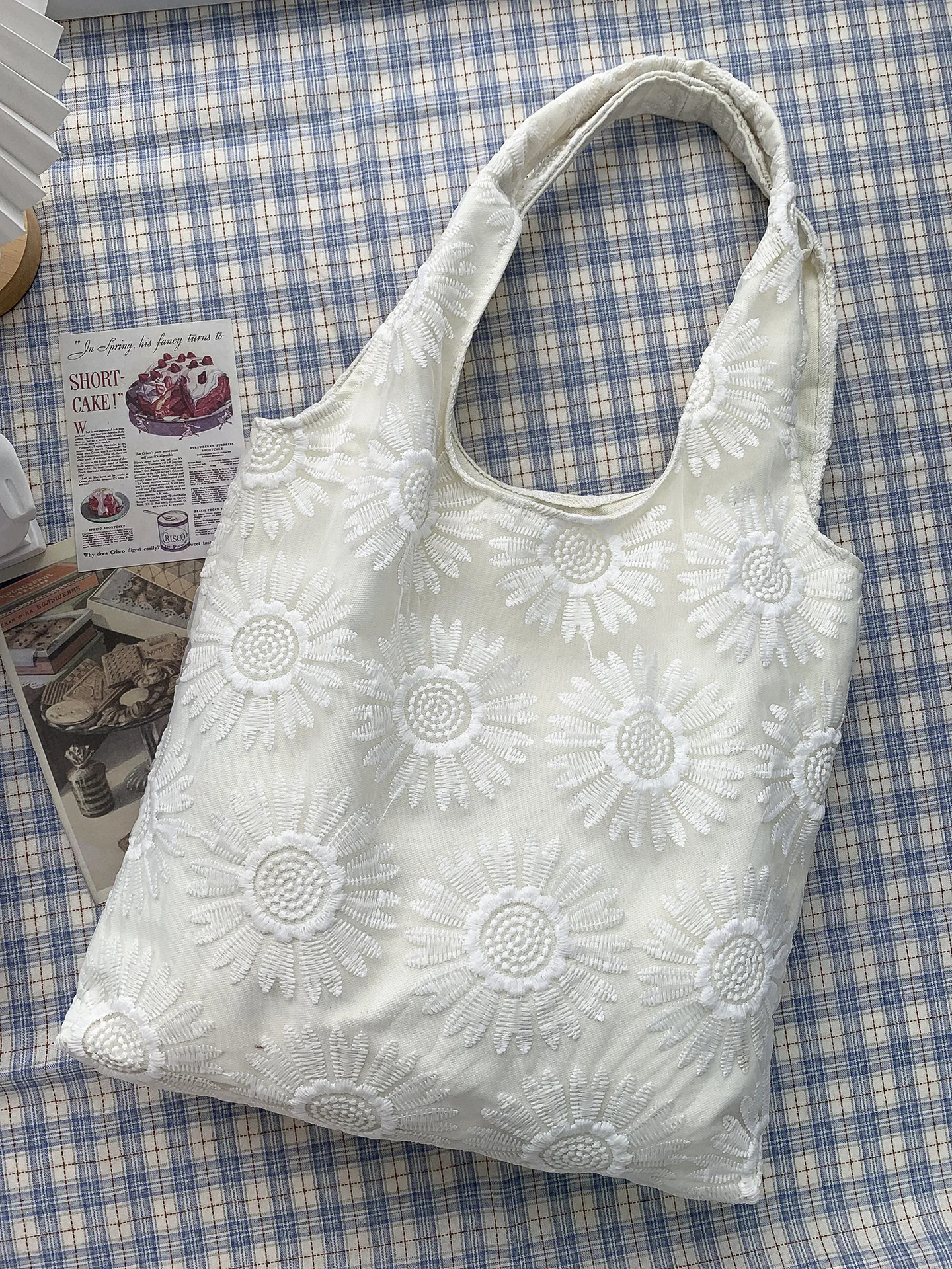 

Embroidered Mesh Sunflower Ladies Canvas Handbags Sweet Lace Women's Shoulder Bag Large Capacity Portable Female Shopping Bag