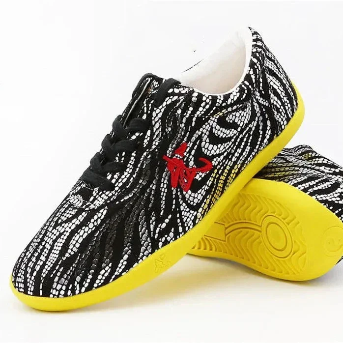 Cowhide Leather Genuine Leather Kung Fu Tai Chi Shoes Martial Art Shoes Wushu Sneakers Free Flexible Unisex 2025 New Style