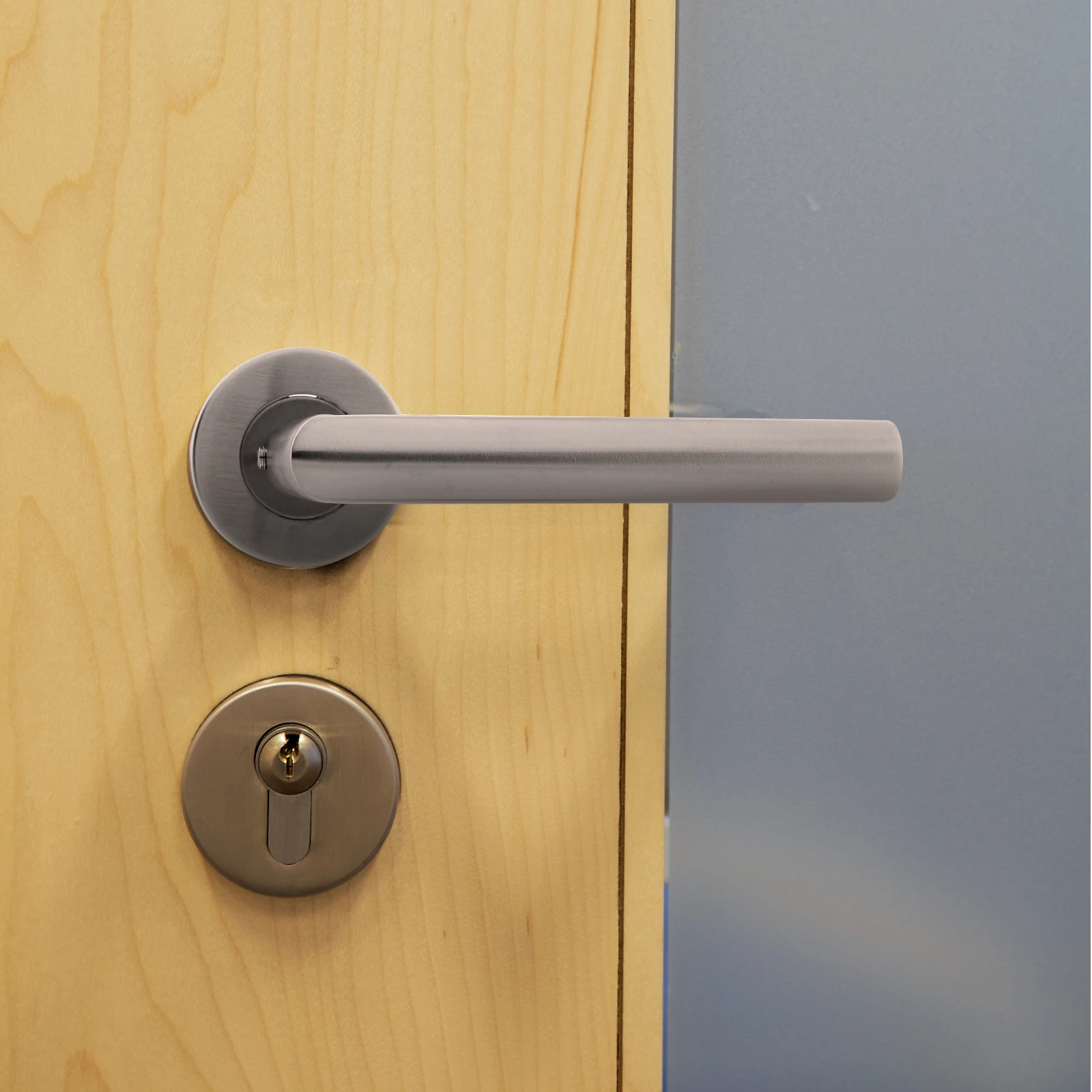

1 set 1 Set Stainless Steel Door Handle Lock European Style Bedroom Mute Lever Lock Durable Anti-Theft Interior Door Parts