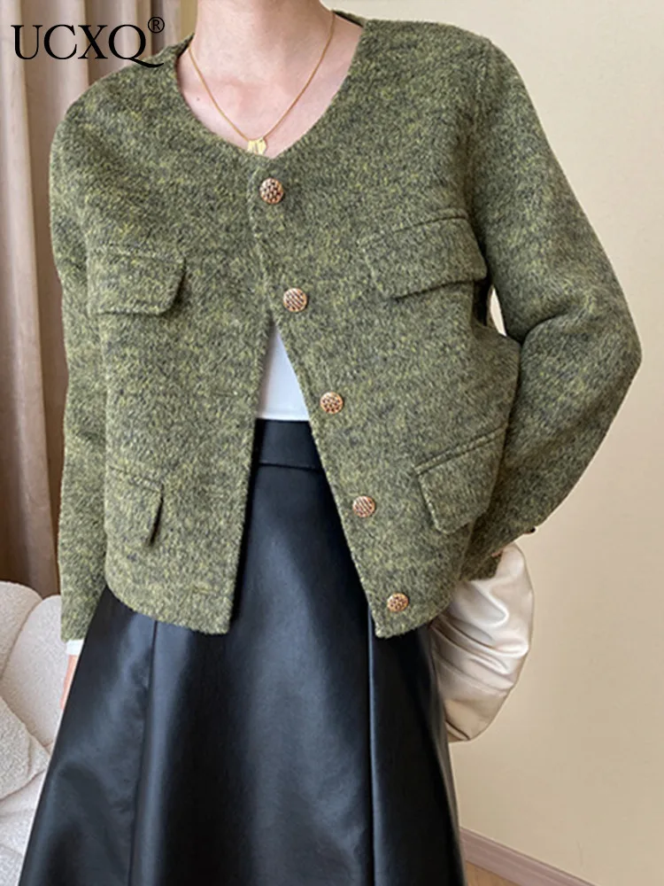 

UCXQ Elegant Woolen Coat European Style O Neck Single Breasted All Match Fashion Short Jacket Women 2024 New Spring Autumn C1320