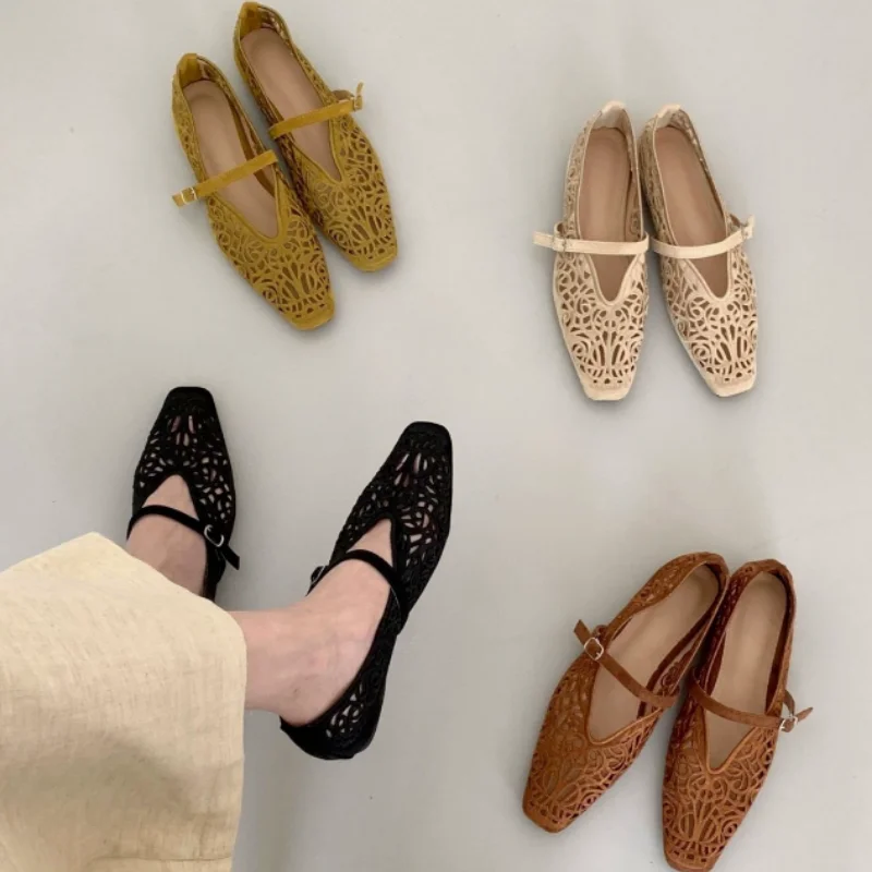 Damen Mary Jane Flats mit Hohlmuster, Quadratischer Zehenpartie, Einzelriemen und Schnalle, Atmungsaktive Sommer-Freizeitschuhe, Ballerinas – Detail 2