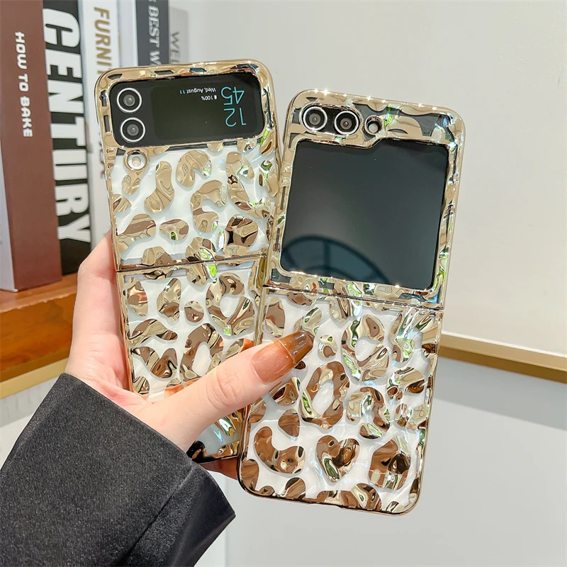 Luxury Folded Texture Leopard Print Phone Case For Samsung Galaxy Z Flip 6 5 4 3 Flip5 Flip4 Flip6 5G Cover Silicone Cute Cases