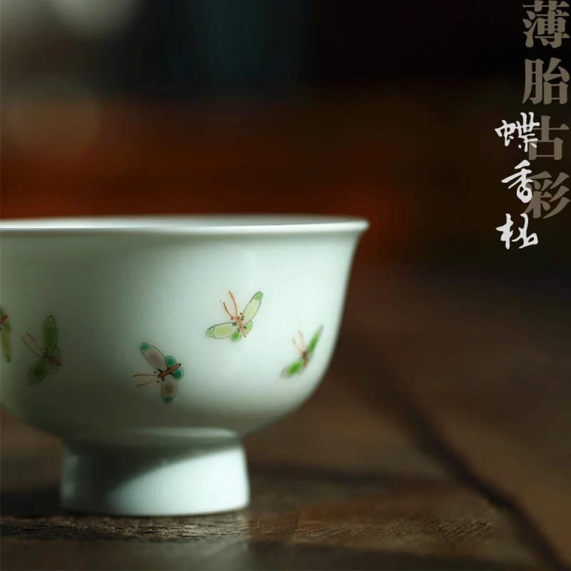 

Jingdezhen Handmade Famille Rose Hand Drawning Kung Fu Tea Cup Tea Master Cup Ceramic Small Size Flower Mouth Cup Sweet White Po