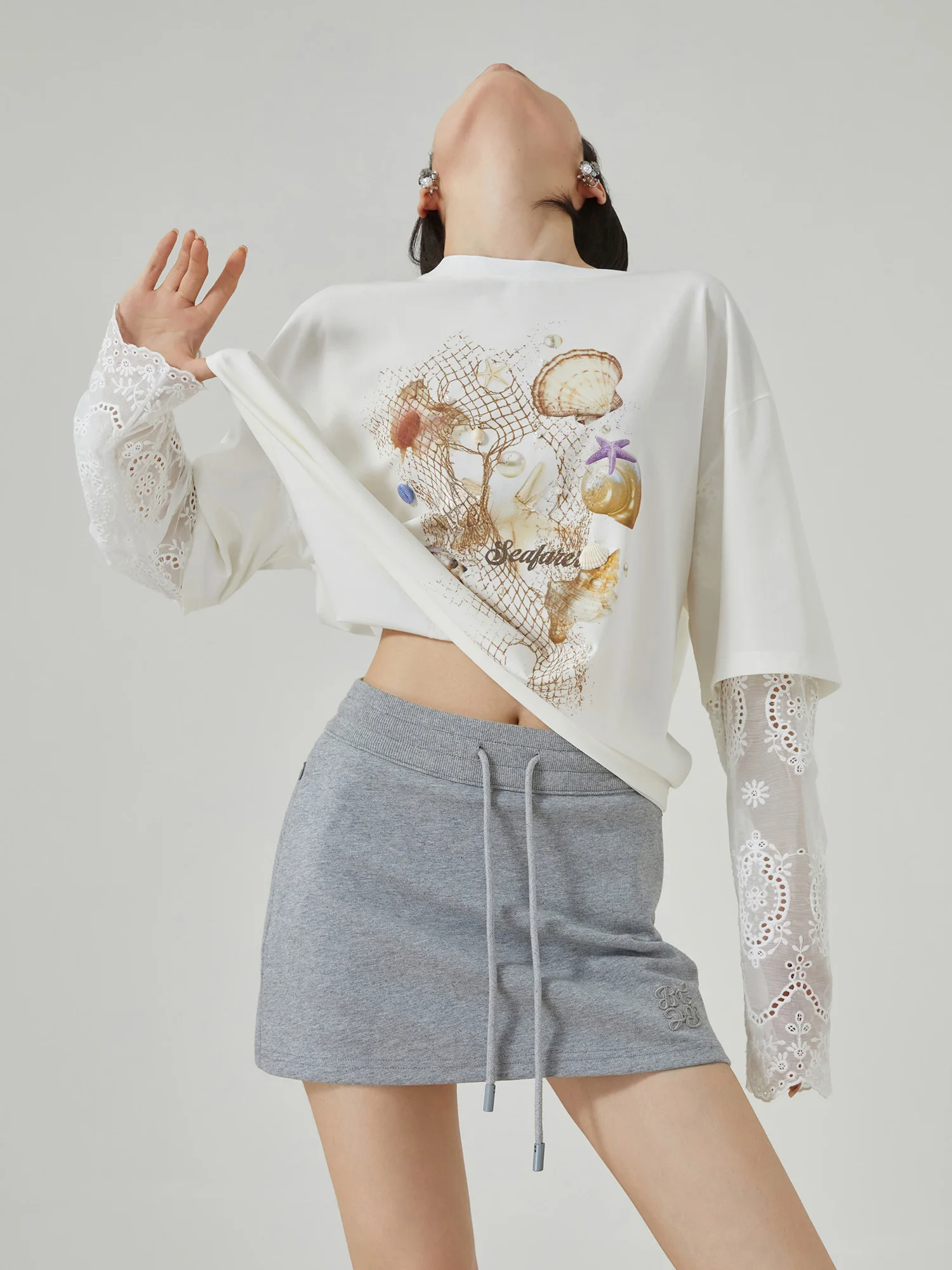 

White Printed Long Sleeve T-Shirt Women's Summer New Style Commute Loose Top Lace Splicing Sleeve Casual Comfortable Polyester