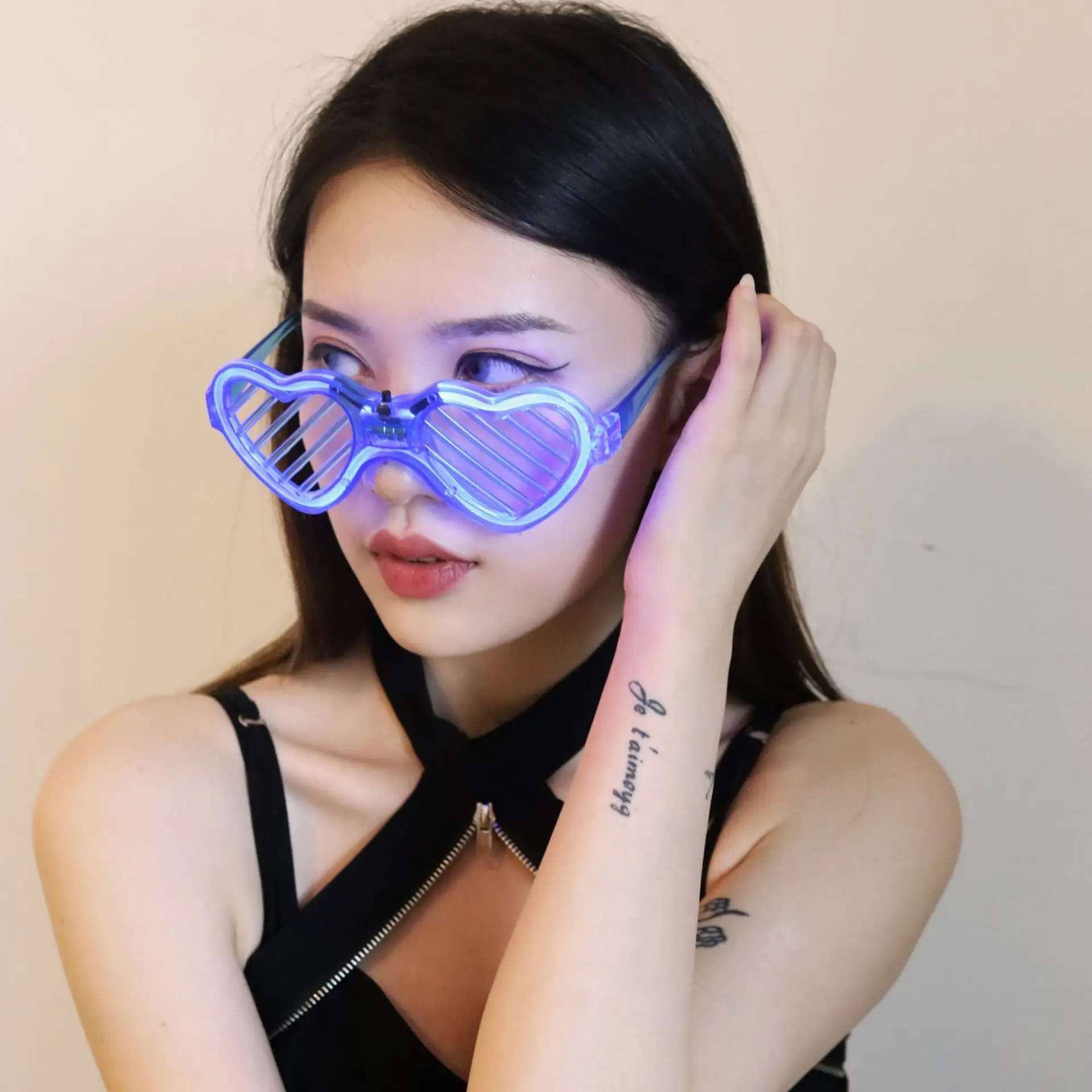 Festival Celebration Style Heart Luminous Glasses Women Men Eyeglasses Love Core Shades Light Glasses for Party Female Eyewear