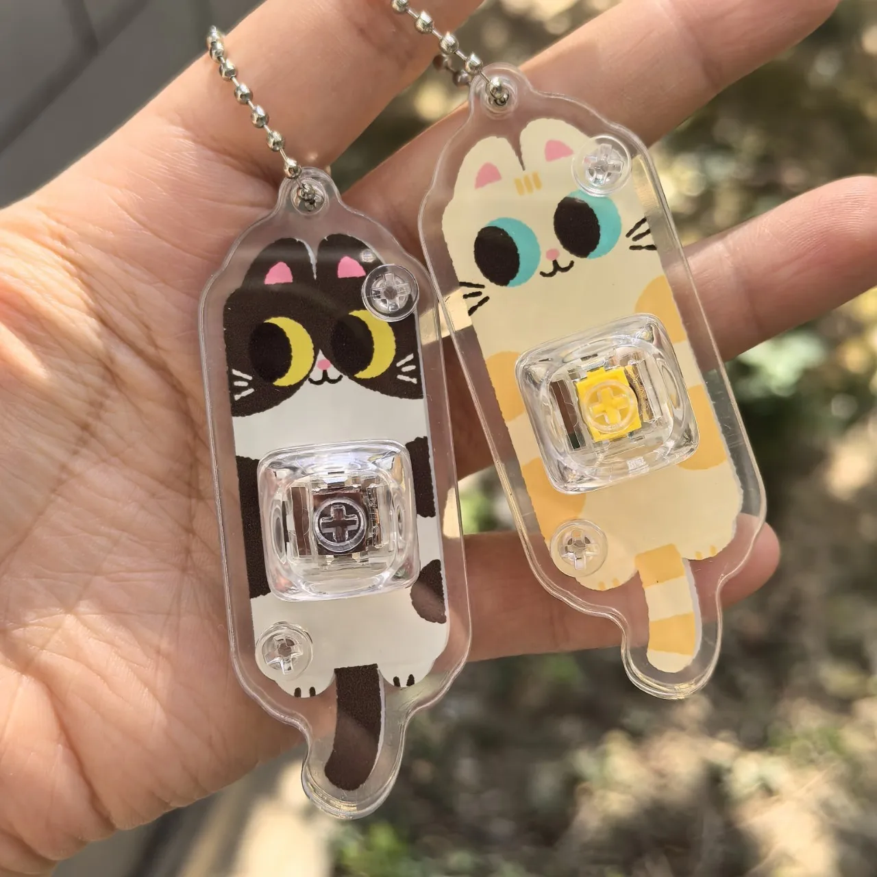 Cute Cat Shape Mechanical Switch Keychain Finger Press Decompression Toy Backpack Charm For Killing Boredom