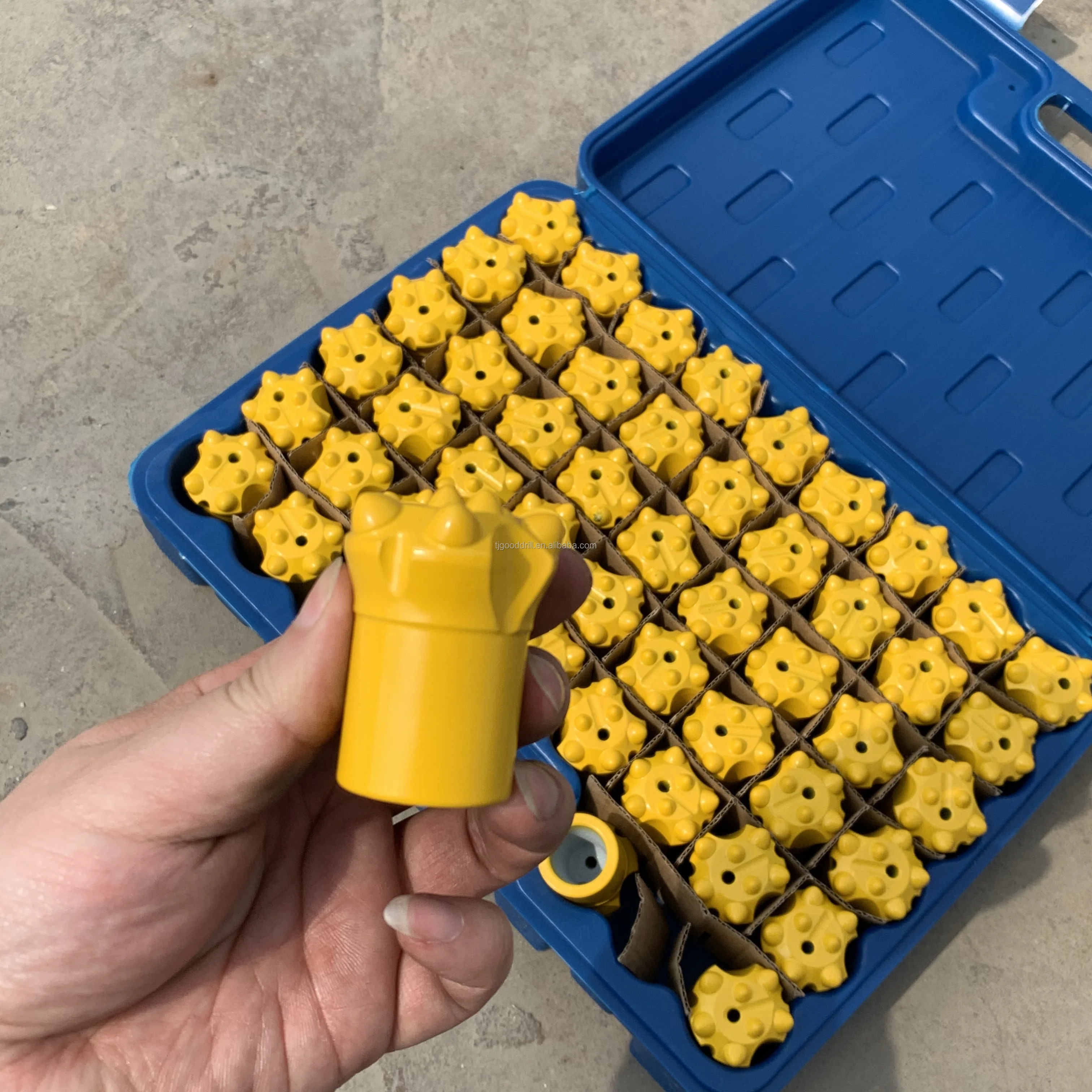 Efficient diameter 28  32  34  36 mm Conical push button drill Brocas Conica 38 mm Mining blasting hole