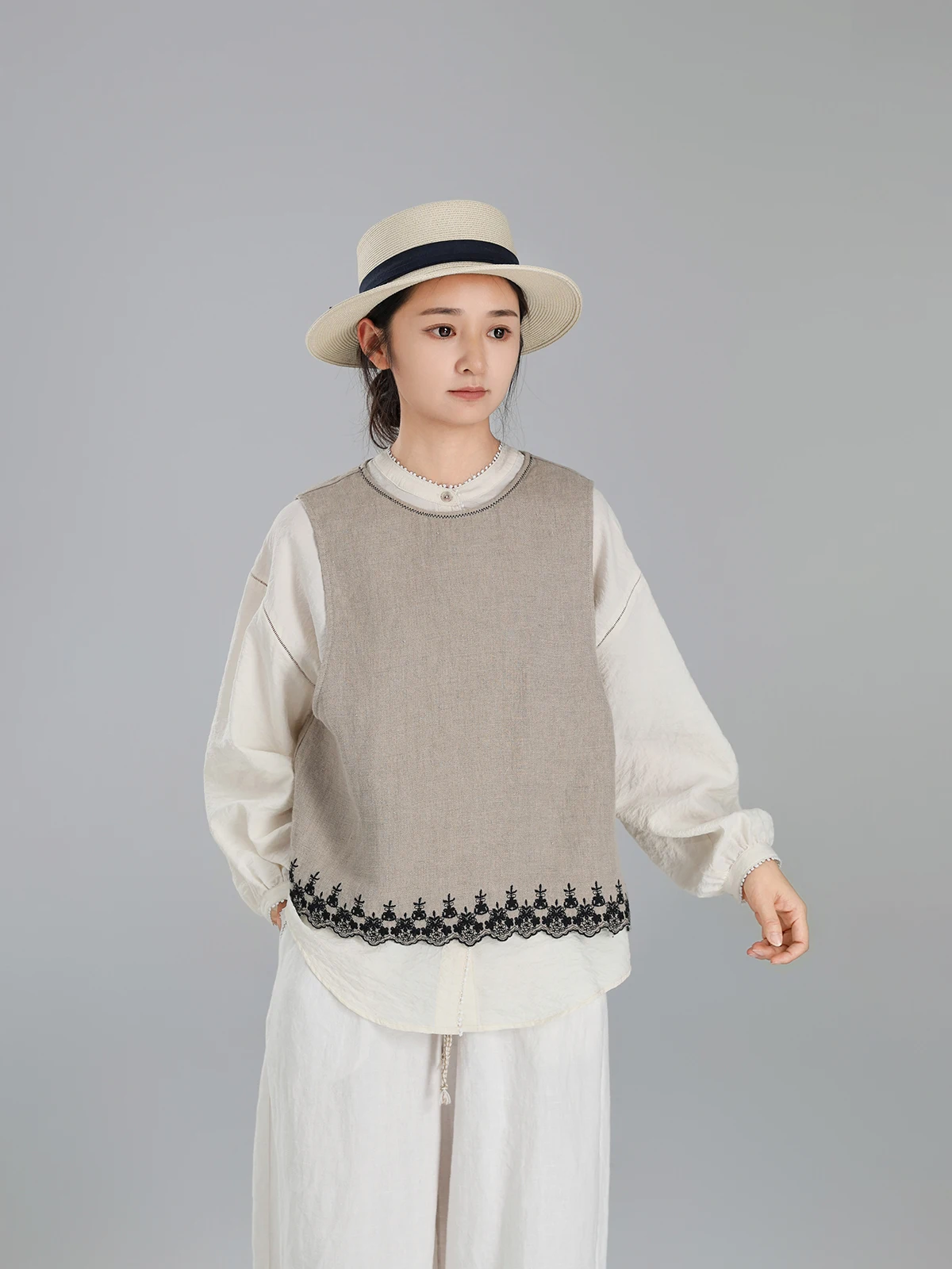 

Sli Embroidered Svel Women's Vest Faionable Trendy 2026 New All-Match Beautiful Raindrop Hemp Outerwear